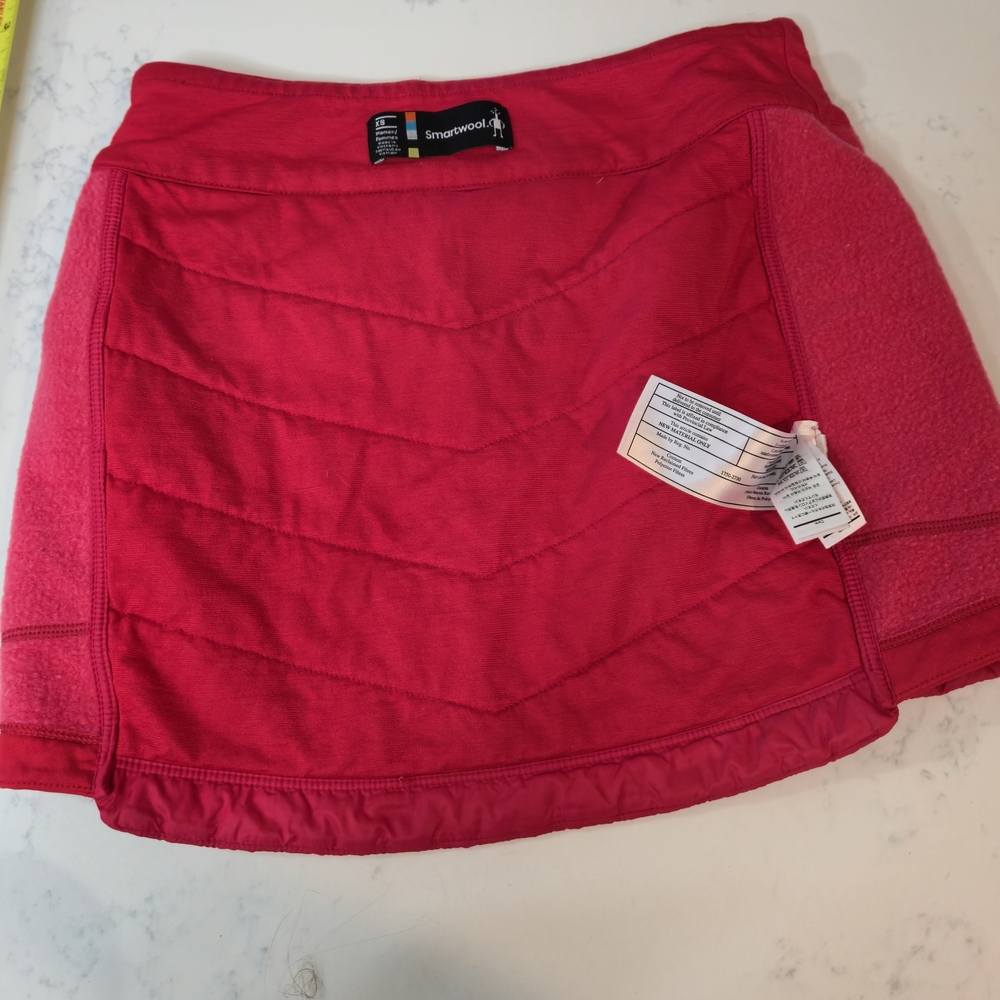 Smartwool‎ Red Quilted Mini Skirt - Picture 10 of 12